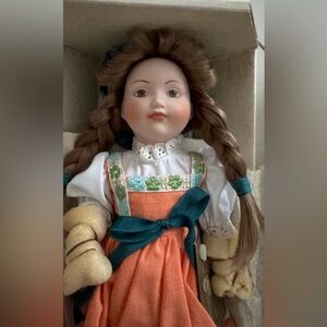 1986 Franklin Heirloom Collection 13" Gretel by Carol Lawson Porcelain Doll.